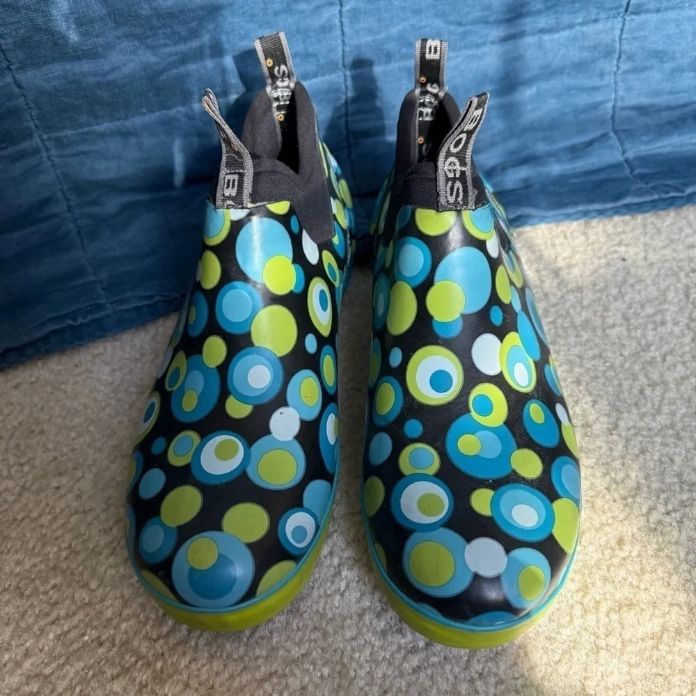 Bogs Women’s Mattie Bubbles Boot Size 6